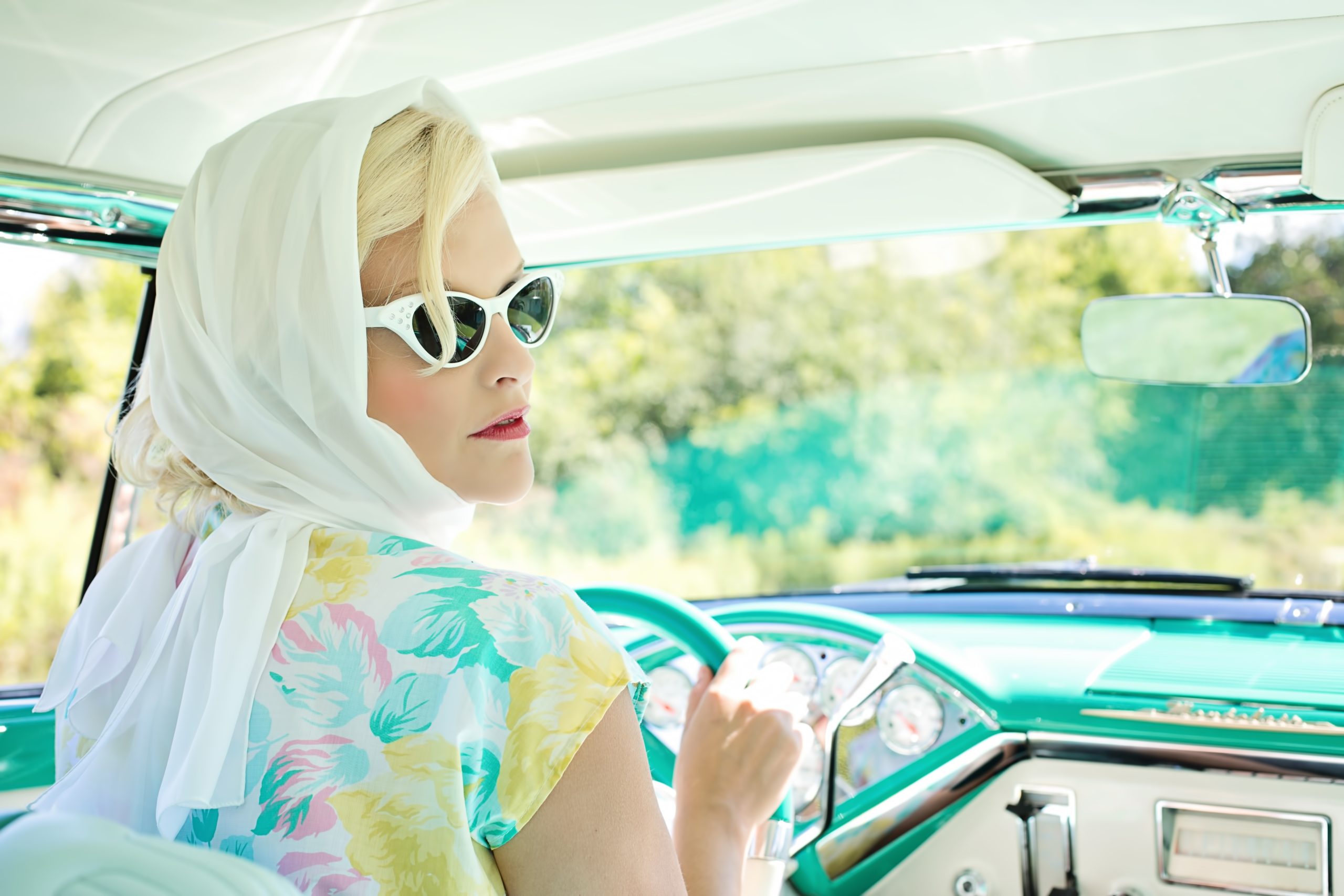 pixabay.com-vintage woman