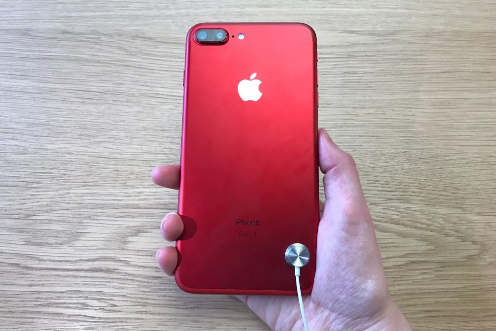 Apple iphone red