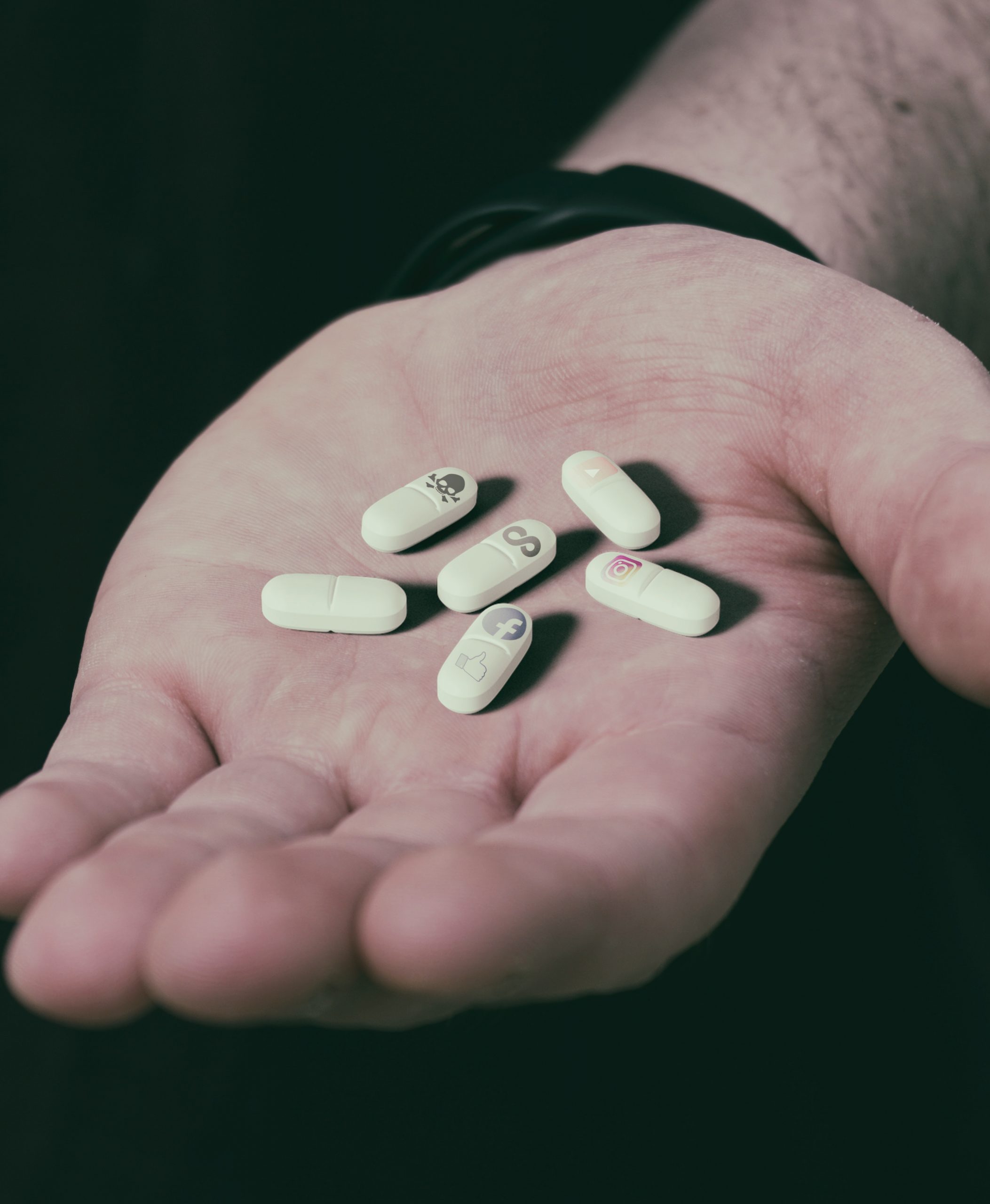 social media drugs