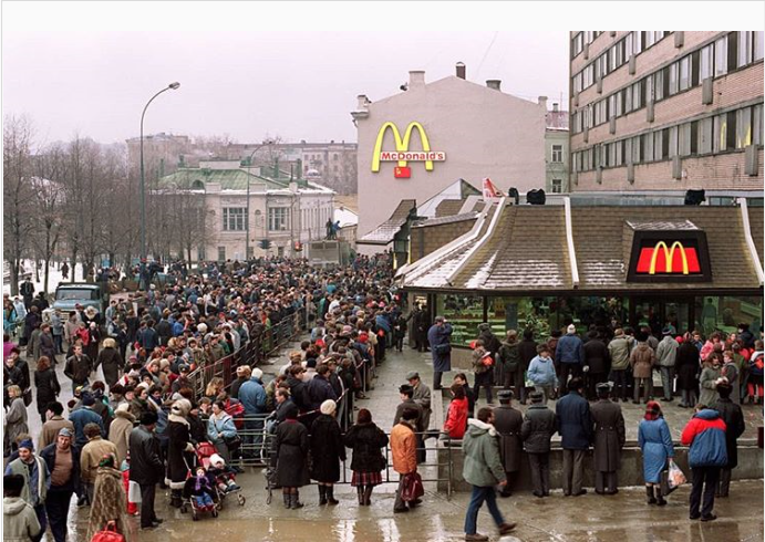 McDonald's, Geçmişten Günümüze Unutulmaz Fotoğraflar