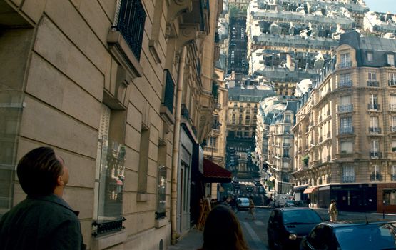 İnception filmindeki meşhur sokakların bükülmesini anlatan bir görsel